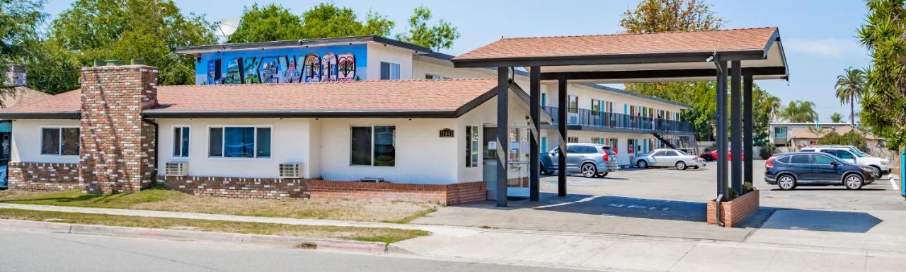 Tradewinds Motel Lakewood Exterior foto